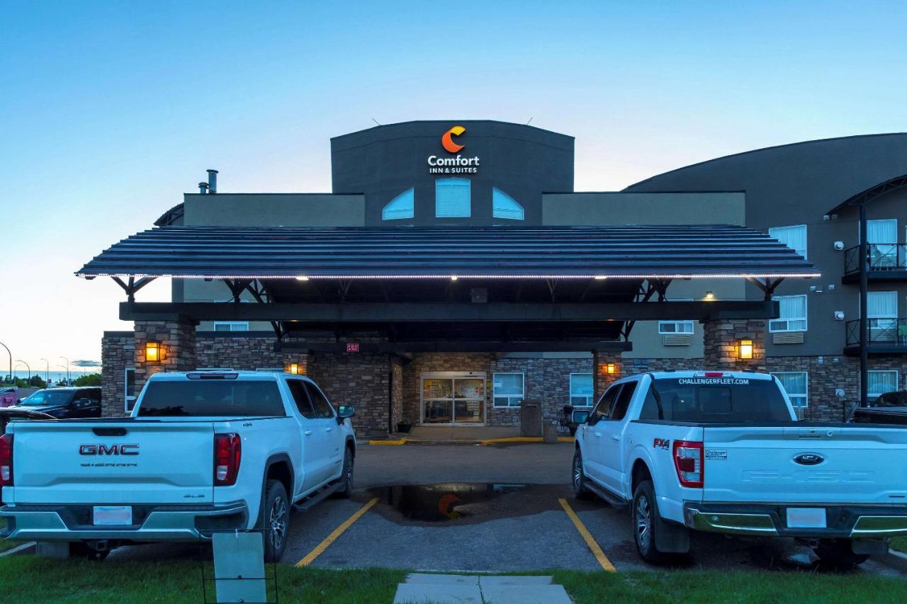 Comfort Inn&Suites Medicine Hat Exterior foto