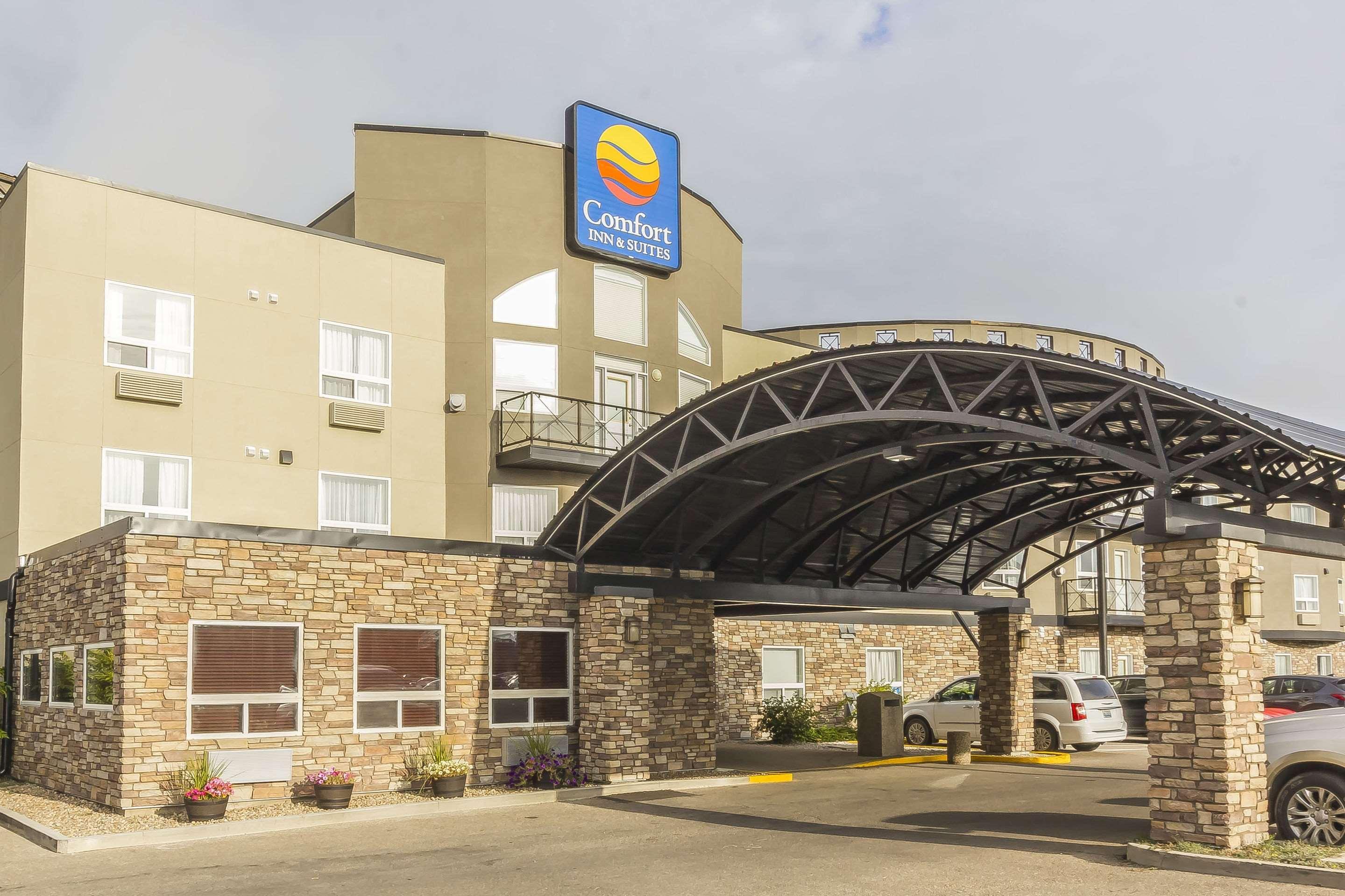 Comfort Inn&Suites Medicine Hat Exterior foto